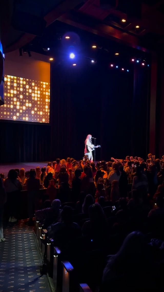 ✨✨in a storm in my best dress fearless ✨✨
#taylorswift #taylorswifttribute #tributeshow #swiftie #fearless
*Elizabeth as Taylor Music is an unofficial tribute to Taylor Swift and Taylor Swift’s music and is not endorsed by or in any way affiliated with TAS Rights Management, Taylor Swift, or their affiliated entities, and the event organizers have indemnified TAS Rights Management, Taylor Swift, or their affiliated entities against any and all claims relating to any injury, death, or other harm that could befall event attendees.*