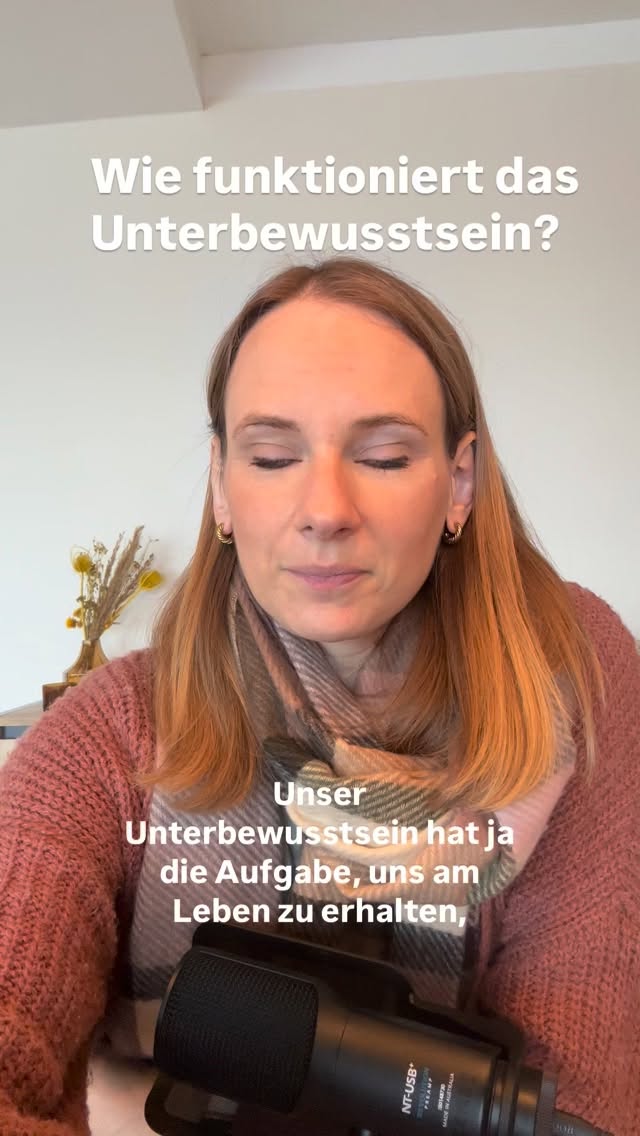 Das Unterbewusstsein hat die Aufgabe uns am Leben zu erhalten und uns zu heilen, in uns steckt ein sehr großer Druck, weil etwas gehört werden möchte- was wir leider durch unseren Alltag bzw mit unserem Bewusstsein so nicht wahrnehmen können!
Sobald das Unterbewusstsein endlich den Auftrag bekommt auf den es schon so lange , kann es relativ schnell schon viel leichter werden- weil diese Druck endlich nachlassen kann.❤️🩹
Wenn du dich generell für Selbstheilung interessierst, komm doch gerne in meinen Whats-App Channel.
Hier bist du immer up to Date🧡
📌 Den Link findest du in meiner Bio
#multiplesklerose #ms #mamaleben #Fatigue #chronischkrank