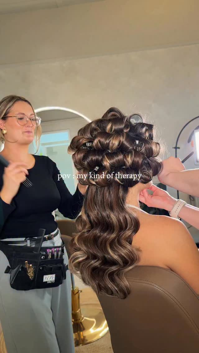 Styling hair and wedding mornings are genuinely my therapy 💫
As long as I can remember, I’ve been obsessed with styling hair. I’m so grateful for every opportunity, as it’s led me to being part of my brides most special days. I love everything about weddings, so it truly feels like the perfect fit.
If you’re looking for a calm, organised bridal hairstylist who will keep everything running smoothly while also hyping you up and being your biggest cheerleader, you’re absolutely in the right place.
I can’t wait to be part of your journey and hopefully gain a new bridal bestie along the way!
Head to the link in my bio to enquire about your wedding day ✨
.
.
.
#bridalhairstylist #bridetobe #bridalhair #trendingbridalhair #weddinghairstylist