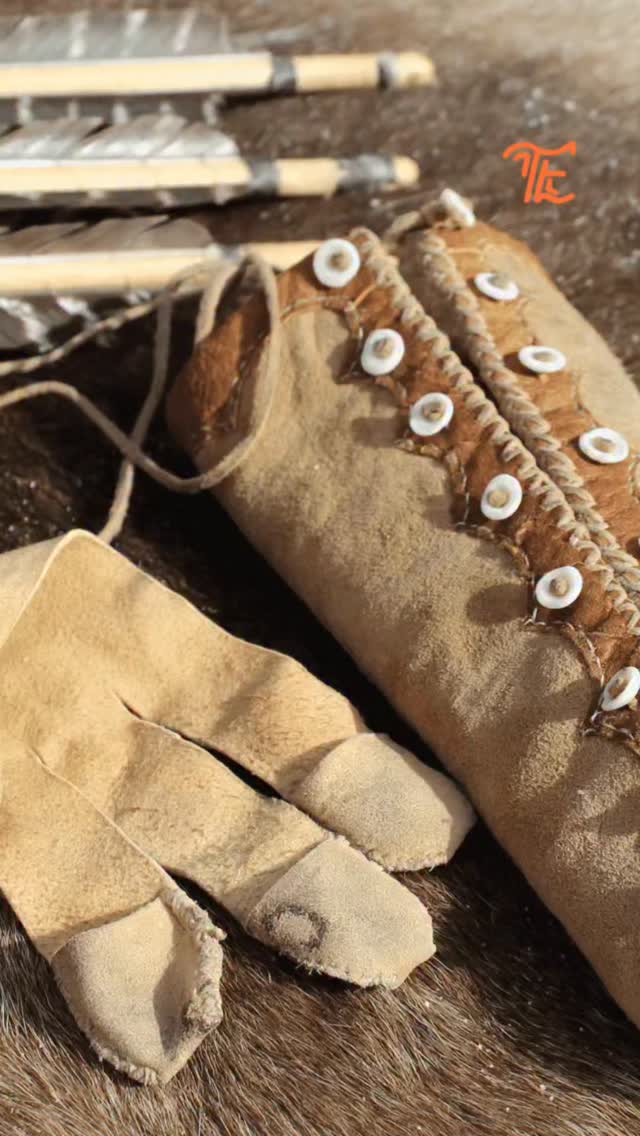 USA I'm on my Way! Spring 2026!
I'll be up and down the East Coast!
Learn to Tan or polish your knowledge of Tanning. This is the opportunity to work with beautiful furs and learn the oldest tannage technology in the world! All at beautiful venue's with great hosts.
Join one of my now infamous Using the Whole Animal courses, where you'll learn things you never knew you needed to know about the parts of the animal that never make it to the grocery store shelves! We cover culinary, craft and utilitarian uses. From tongue to tail, hide to hooves and all the parts in between!
If you've been waiting for a chance to learn with me, then head to my website for detailed descriptions of each course!
Link in Bio!
#hidetanning #bushcraftusa #primativeskills #deerprocessing #handcraft