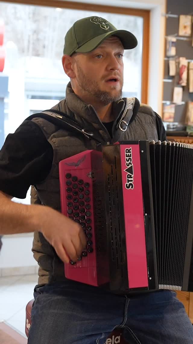 What‘s going on!? 🎶🎶✌️
Was wünscht ihr euch für nächste Woche?
#wunschkonzert #musicstore #harmonika #rockandroll #musikwerkstatt