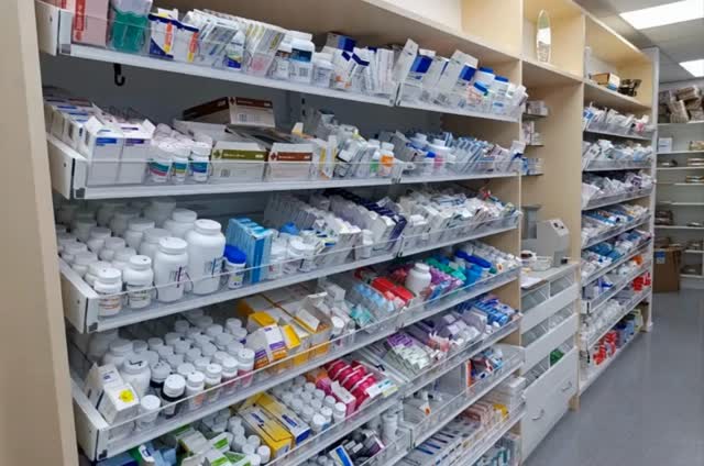 Well-designed systems boost staff efficiency and improve customer satisfaction.
GDM's Medishelf Dispensary and Park-it systems maximise limited space and simplify tasks for pharmacy staff. We're keen to talk about the systems that could save your staff time and improve results for your customers. Get in touch: GDMRETAIL.COM
Medishelf allows for easy access and fast reloading. The all-important task of stock rotation is incorporated into the design as a feature. The installation process is simple and staff can make quick shelf-height adjustments.