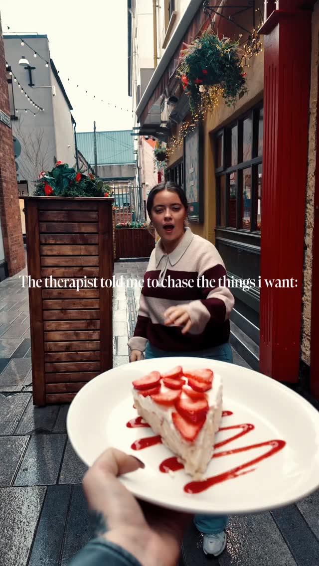 Chase what you want in life, its good advice👀