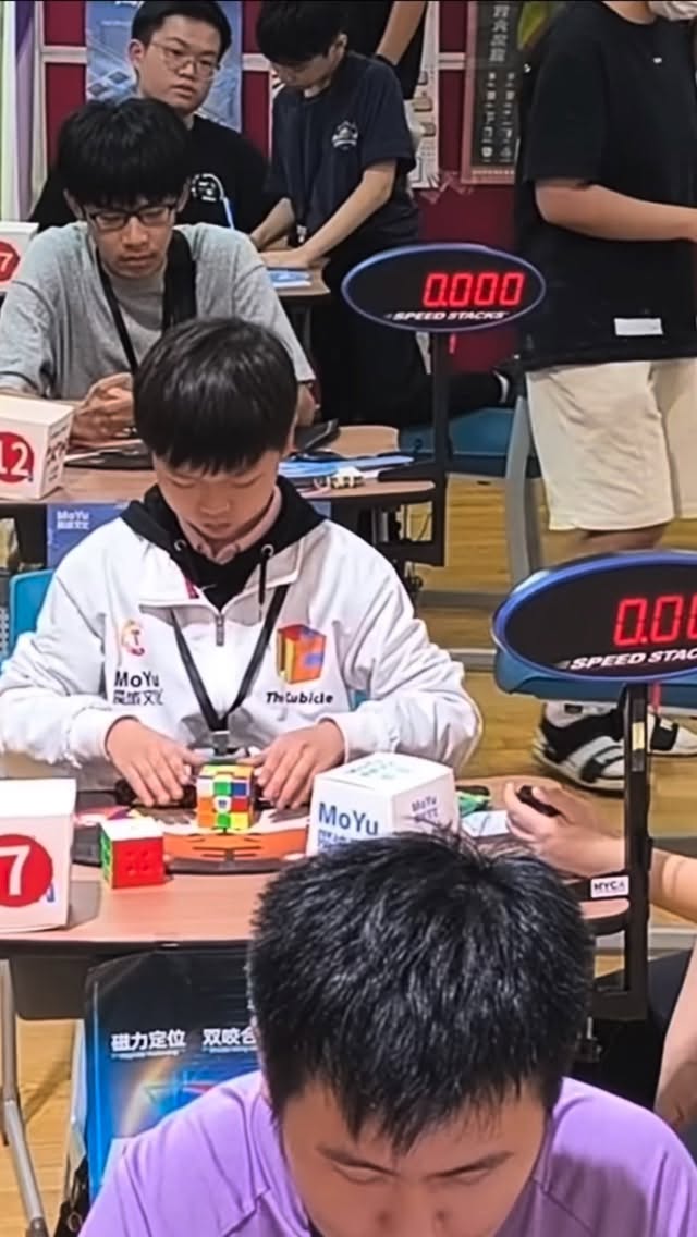 IYKYK 😅😂 tell me I’m not the only one.. I’m not the only one. Right?
Photographer probs . Wedding Industry . Canon R6 MII . 85m