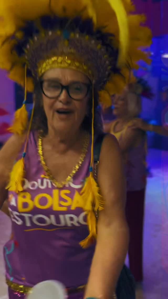 🎭✨ É hoje, Recife!
O bloco Doutor, a bolsa estourou! já está pronto para colorir as ruas do Recife Antigo com muita alegria e animação! 💜💛
📍 Rua da Moeda – Recife Antigo
🕖 Concentração às 19h
📅 Quinta-feira, 12 de fevereiro
Vista sua camisa, chame os amigos e venha celebrar a abertura do Carnaval do Recife com a gente! 🎉🔥