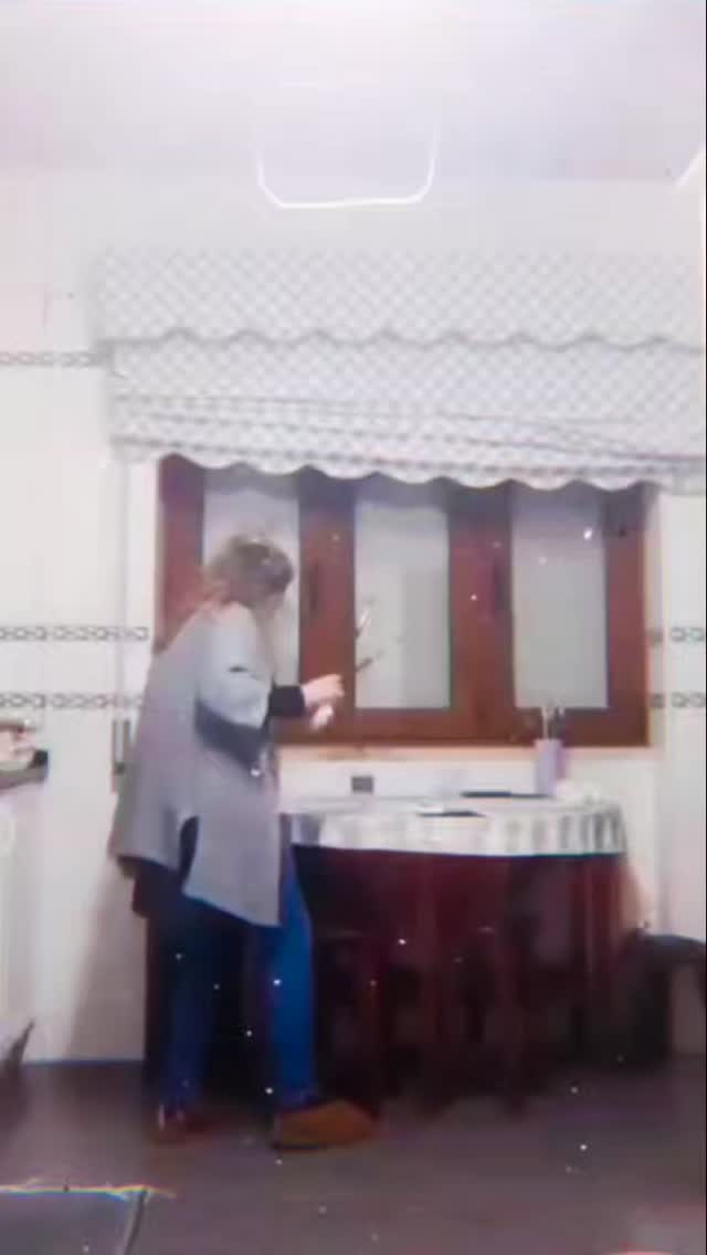 Work in Progress 💛
To be continued...
👉 Segue-me para mais inspiração! 🙏
Rise
On
My
Love
💗
#arte #corpomemória #cartaaberta #martaroml