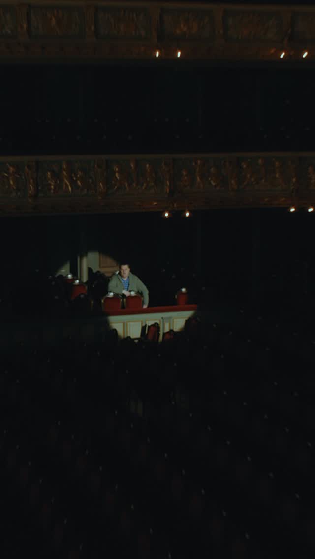 Latvijas ukraiņu izcelsmes dziedātājs Aleksandrs Antoņenko aicina pievienoties spēka koncertam “Palīdzi izvest Ukrainas aizstāvjus no nāves”. 24. februārī plkst. 20.30 Latvijas Nacionālajā operā. Koncerta tiešraidi skaties 360TV.
“Tā ir cilvēces visdziļākā būtība atbalstīt tos, kuri cieš. Šeit nav jautājuma, kāpēc atbalstīt Ukrainu vai vai to vispār darīt - tas ir pašsaprotams morāls pienākums.” - Aleksandrs Antoņenko
🎟️Biļetes iegādājies: www.aizvedmani.lv
👉🏼Ziedo: aizvedmani.lv