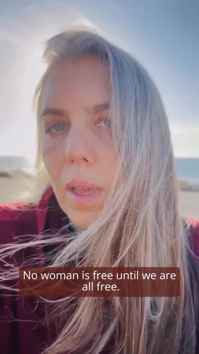Join us on March 7th at @embercombeuk for International Women’s Day.
As part of a prayer for presence, unity and love ❤️ Women of the world, we gather to remember our liberation is bound together, in the name of peace. To dream in the world where inequality, abuse and war are no longer a part of our paradigm.
No woman is free until we are all free. Join us ❤️ you are so welcome here.
Tickets in the link in our bio.
@yael_deckelbaum @meera.eilabouni @lucywyldemusic @sevendirectionsbreathwork @urtema_dolphin
#medicinewoman #wearethewomen #whenwomengather #sisterhood #remembering