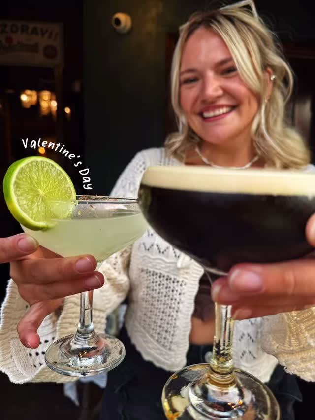 Nothing says I love you like a hand-shaken cocktail 🍸❤️
Love Disco TONIGHT! Mingles energy and Valentine’s done properly. See you on the dancefloor 🪩
#NorfolkArms #MarpleBridge #ValentinesNight #LoveDisco #YourLocal