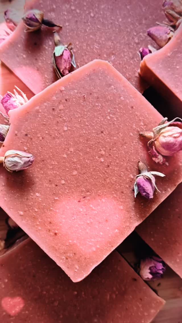 🌹❤️ “We love the things we love for what they are.”
— Robert Frost 🌹✨
Happy Valentine’s Day from my heart to yours. 💌🜃🜄🜁🜂
Thank you for supporting this small, passionately crafted apothecary — where every formulation is created with care, intention, and love. ❤️
Today feels like the perfect moment for a little indulgence. 🌹💛
Use HEARTROOT10 at checkout ✨❤️
Link 🔗 in bio ⬆️⬆️⬆️🥰
#ValentinesRitual #BotanicalLuxury #MadeWithLove