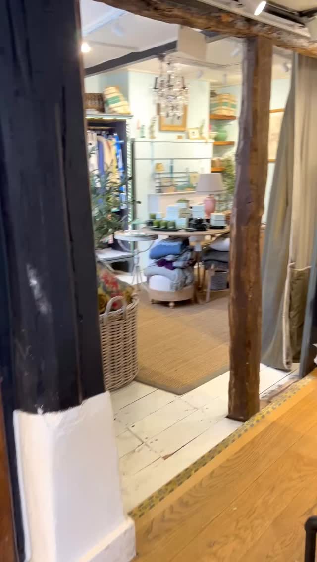 It’s HERE! FOIL Spring/Summer 2026 collection is a new addition to Chic et tralala. Not only all about quality and durability but this New-Zealand brand represents the perfect balance between classic elegance and fun with flattering cuts, natural textile and it is so comfortable! Vite! Vite! Come and try! @foil_nz #sevenoaks #independentretailer #shoplocal #womenswear #springsummer2026