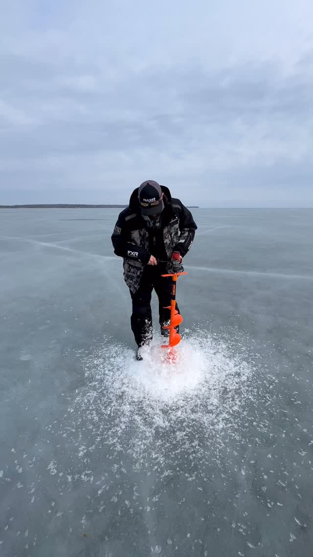 Cold-Weather Quick Tip 🧊
When temps drop below freezing, water can build up around your blade carriage and freeze fast.
After drilling a hole, give your auger a couple quick spins to shed excess water from the blade carriage before it freezes up. It only takes a second and keeps everything running smoothly.
And when you’re done drilling, put your blade guard back on to protect your blades and prevent ice buildup.
Less freeze-up. Less hassle. More fishing.
And ya, we know about the warm up but winter ain’t done yet 🤷♂️
#razriceaugers #icefishing#augertips
