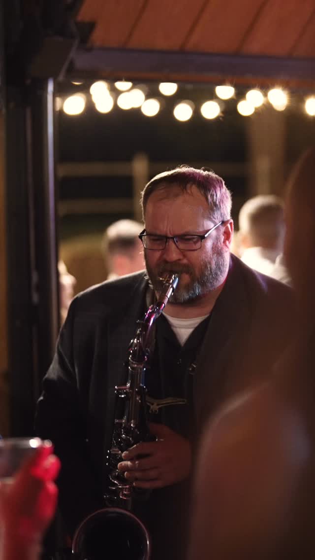Your wedding deserves more than a playlist.
This is what happens when the DJ reads the room and the sax hits at the perfect moment 🎷✨
Moments like this aren’t random — they’re designed.
2026 dates are filling up. DM to check availability.
#WeddingReception #ColoradoBride #WeddingParty #djandsax
