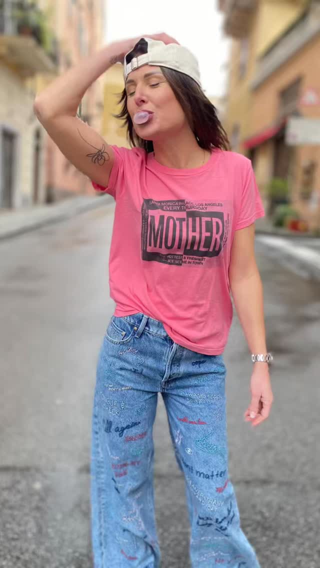𝕄𝕆𝕋ℍ𝔼ℝ
Primavera/Estate 2026
Ragazze eccoli! Alcuni dei nuovi modelli dei nostri amati @mother 💥💥💥
#motherdenim #jeansdonna #luxuryfashion #abbigliamentodonna #altamoda