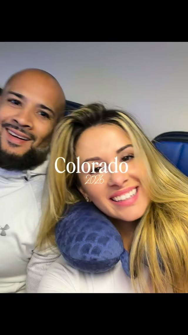 Colorado never disappoints ✈️🏔️🏂❄️✨
.
.
.
#coloradoadventures #snowboardingtime #familytrip #travelingwithkids #travelgram