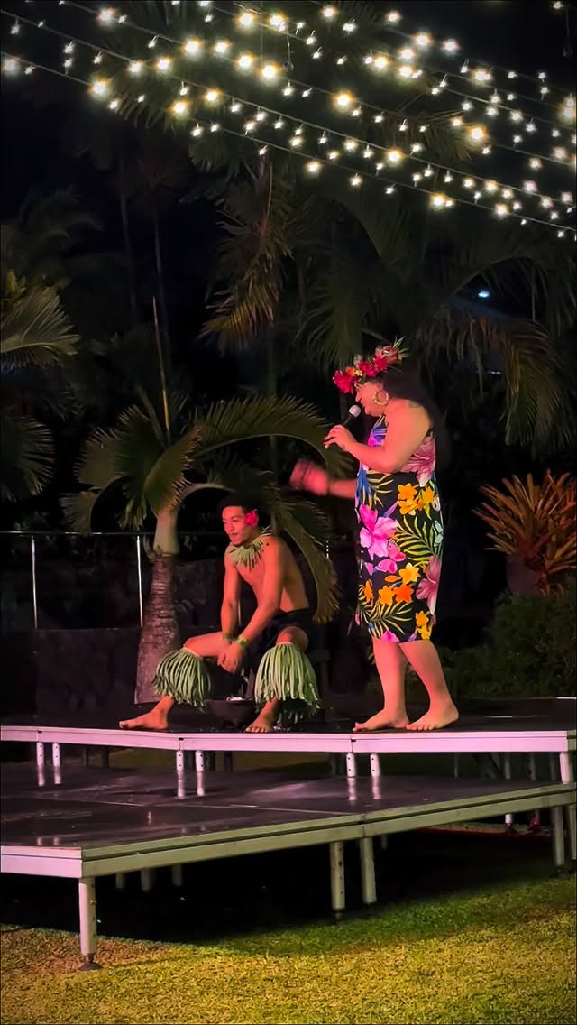 🔥🌴 ISLAND NIGHT at Le Manumea 🇼🇸🌺
Food. Fire. Culture. Vibes.
Every Thursday ✨
🍽 Dinner 7:30PM | 🔥 Show 8PM
✨ Adults $75
✨ Children (3–11 yrs) $35
✨ Infants (0–2 yrs) FREE
📞 Bookings essential: +685 7578542
#IslandNight #FiafiaShow #SivaAfi #LeManumea #Samoa