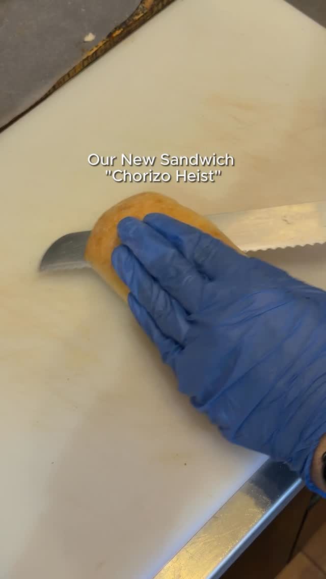 New sandwich alert 🚨 Chorizo Heist 😎
“The perfect heist isn’t about the money, it’s about making history…”
A dangerous combo of chorizo, mozzarella, sweet chilli sauce & fresh salad 🔥
Choice of Ciabatta | Focaccia | Wrap
Give it a try, you can thank us later 😉
#chillibhitchin #brunchinhitchin #hitchineats #supportlocalhitchin #chillibs