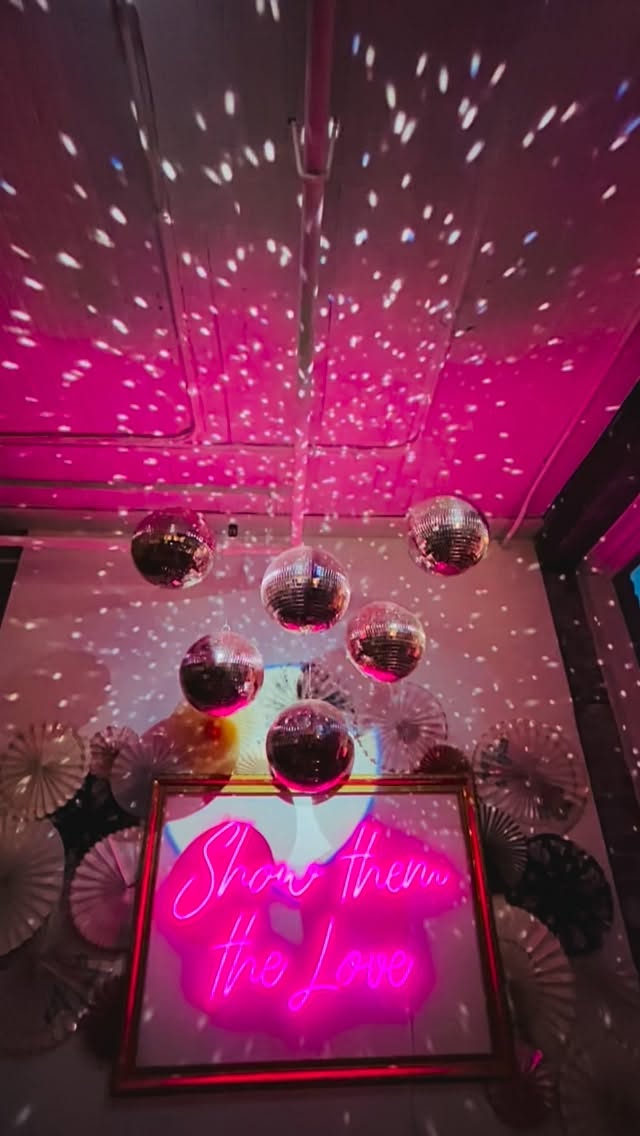 Our shop literally glitters at night with our motto from the day that we first opened our shop… “Show Them the Love”. Beautiful Warehouse District in downtown Columbus at night
www.leffloral.com
243 N 5th St
Columbus, OH 43215
614-254-6280