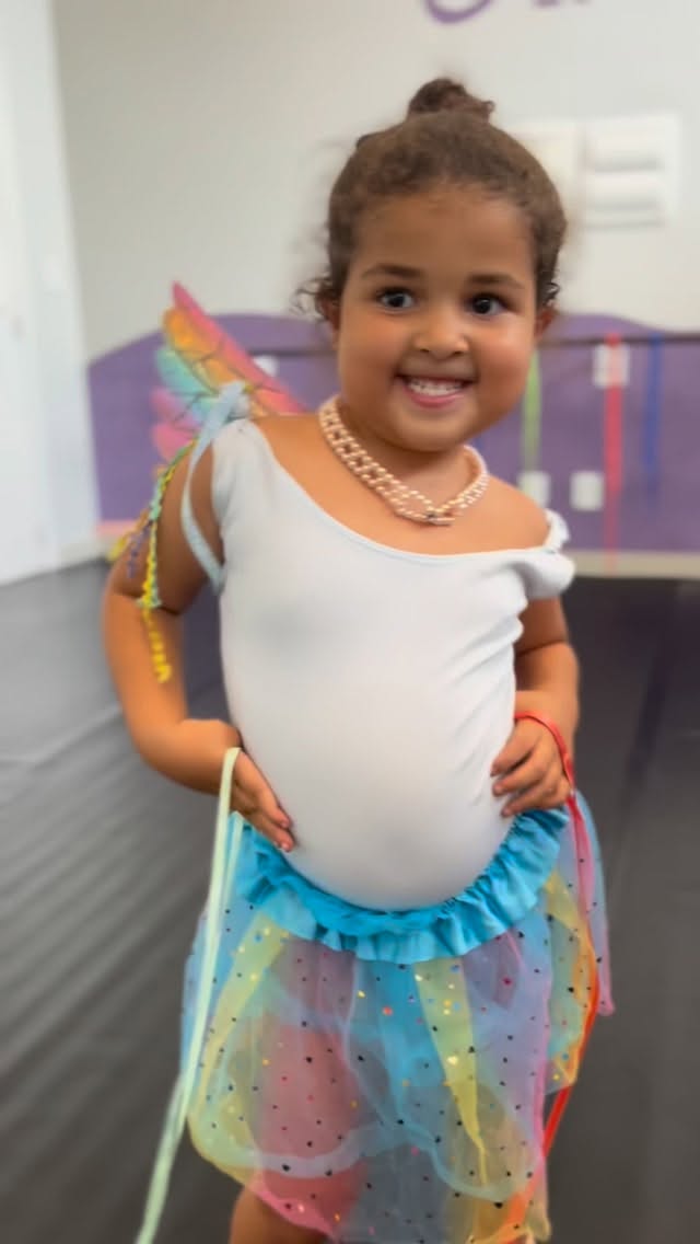 A última semana foi agitada 🎊
Carnaval 2026 💜
#ballet #carnaval2026 #bailarinas #balneariopicarras #piçarrasbeach