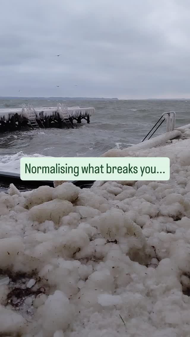 Have you ever wondered why people stay in toxic, dysfunctional or abusive relationships? 🤔
This is why! ⬇️
Abuse starts with weird actions that just SLIGHTLY overstep your boundaries. So little, that you disguise it as weird and choose to see it as compromise 🤷♀️ everyone has their quirks, right?
The pattern here though, that sometimes is very hidden, is that these "quirks" are actually testing and moving your boundaries, a little at a time 🙃
They push more and more, and together you normalised more and more - for the relationship.
Abuse can't be normalised right away - but all the "little" brainwashing things in the beginning can! 💔
What's the weirdest thing you normalised? 💬⬇️
#gaslighting #narcissisticabuse #traumabonding #redflags #emotionalabuse