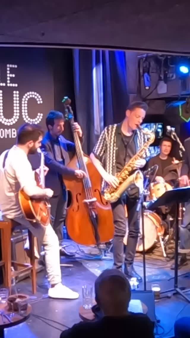 Looking forward to getting back to paris at the end of the month for some gigs to launch our new album. ‘London Paris Junction’
Catch us at the
-@38riv 28.02
-@quartier_rouge 01.03
-@ducdeslombards 02.03
#jazz #newmusic #swing #londonparis #saxophone
@clemtrimouillejazz @kimbaiunco