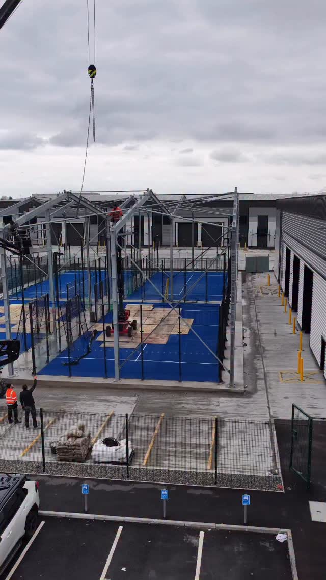 Canopies coming along at Speke 😮💨
In the next couple of weeks we will have 10 full covered courts, plus a big announcement or 2 🎾 stay tuned for more updates…