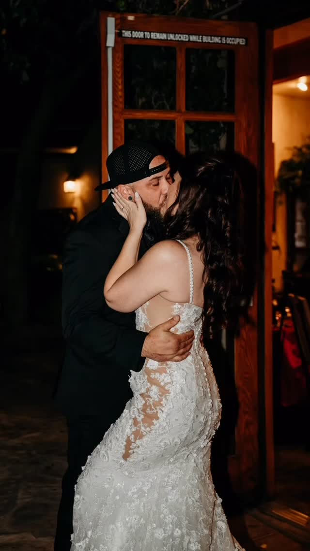 Flash photography adds that extra spark ✨ — crisp details, glowing skin, and dramatic moments that feel straight out of a magazine. When the lights go down, the magic turns up. ✨
.
.
#weddingphotography #weddingphotographers #weddingshoot #phoenixphotographer #azphotographer