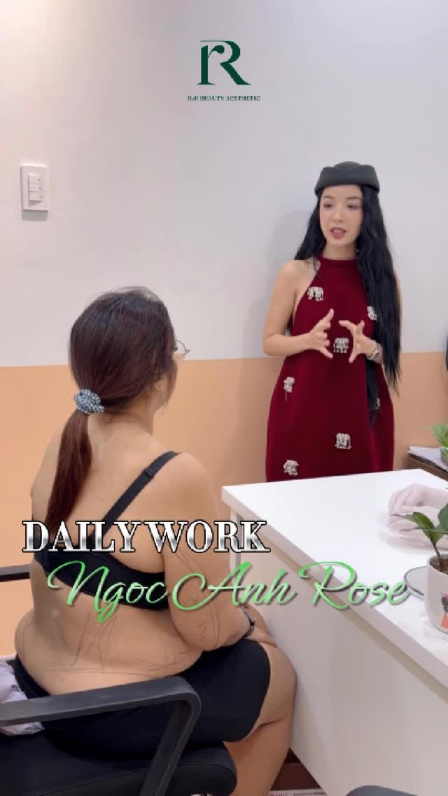 Daily With Customer from Singapore to Vietnam for Medical tourism for Mommy make over.
#medicaltourism #plasticsurgery #fatremoval #lipo #cosmeticsurgery