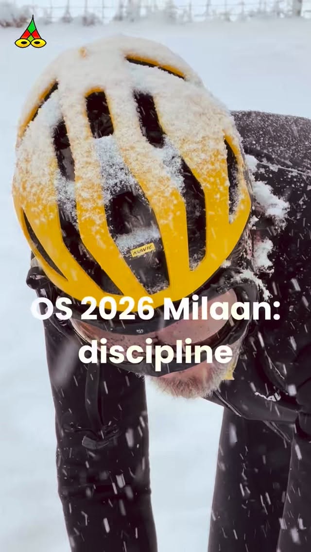 - Discipline
Een flitsende start.
Zeer korte remweg.
Volg het @poeziejournaal -
dichterlijke reportages met rechte rug en open hart.
✍️ Maurice Jonkers & 🎥 Hilma ten Boske
Wil jij ook een gedicht of optreden?
Stuur een DM of kijk via de link in bio.
#poeziejournaal #dichterlijkereportages #houdezonzijde
#milanoCortina2026 #bobslee #discipline #winterspelen