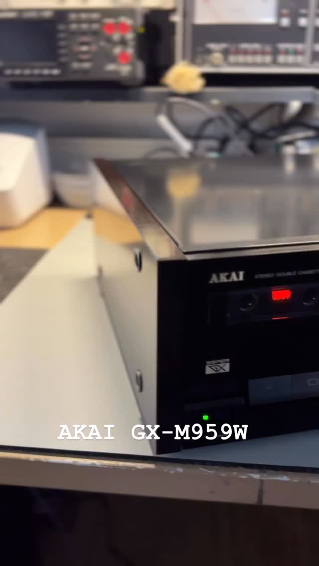 AKAI GX-M959W….. schwieriger Kandidat, aber letztendlich muss er doch nach Hause. Job done! 😎
#vintageaudiomd #vintageaudio #vintageaudiorepair #vintagehifi #akai