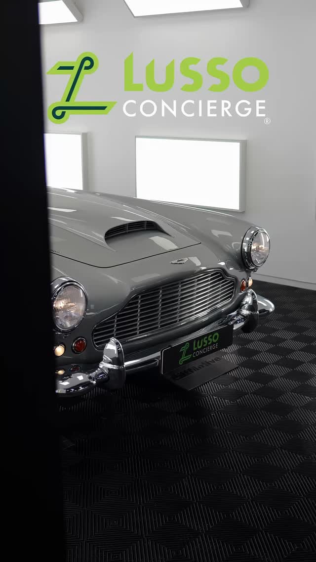 1960’s Aston Martin DB4 in the iconic Silver Birch - fully digitised and pre-cut in house to achieve our Bespoke Full Car PPF Kit - following its full restoration at @adrianjohnsonltd 📈
#LussoConcierge #DB4 #PPF #PaintProtectionFilm #SilverBirch