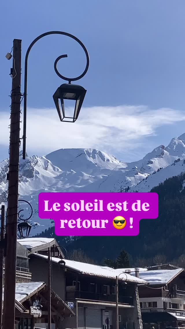 Ça faisait longtemps que l’on n’avait pas vu le ciel !!!#laclusaz #cielbleu #ski #annecy #aravis