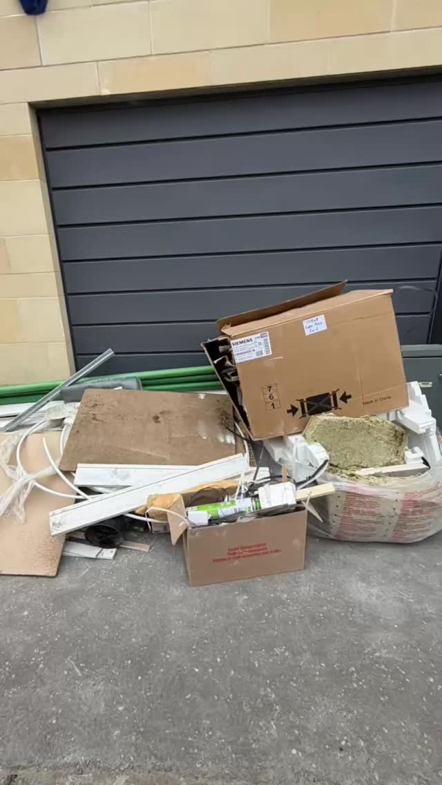 Leftover building materials taking up space? We’ve got it covered.
Whether it’s renovation waste or general building debris, our team handles the heavy lifting so you don’t have to.
Message us for availability.
#edinburghwaste #constructioncleanup #beforeandafteredinburgh #builderswasteuk #wastemanagementscotland #edinburghservices #reliableteam #responsiblewaste #locallothians #wasteremovalexperts
