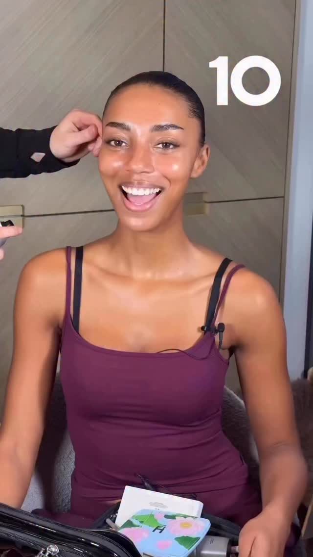 @umajammeh attends the @harris_reed LFW show and takes @10magazine along with her ⭐️