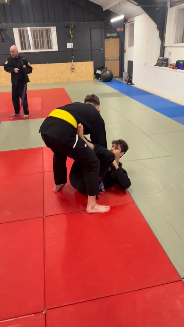 19/02/2026- A sweep into submission #bjj #checkmatbjj #ibjjf #judo #fighting