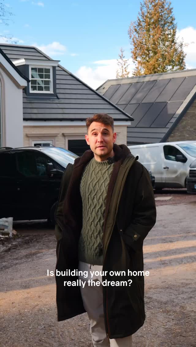 Is building your own home really the dream?
Being honest…it’s not always the glossy version you see online. Self-build takes patience, resilience, and a lot of trust in the process. There are moments where it feels overwhelming, and it definitely asks more of you than buying off-plan ever will!
But having been through it ourselves, we’d do it again without hesitation. The difference is having the right people around you. A strong team, clear guidance, and staying connected to what’s happening on site makes all the difference.
Because the reward is something truly personal. A home designed around your life, your routines, your style!
And for us, that’s what makes the journey worth it. 💚