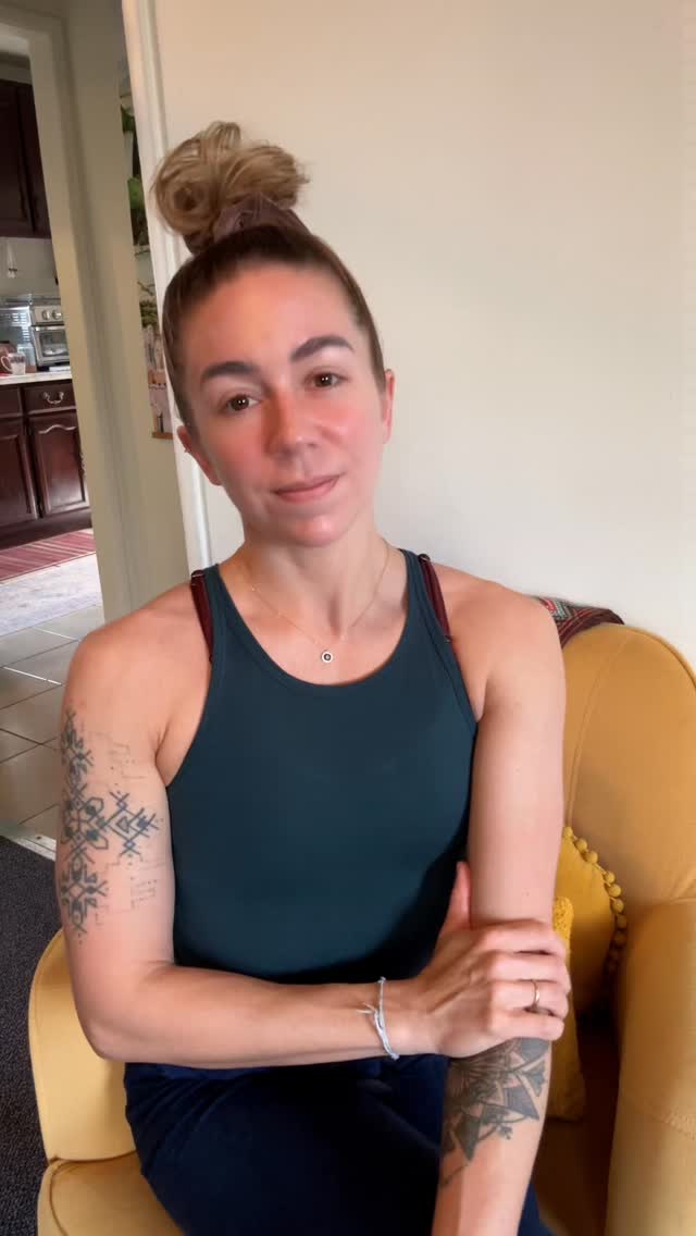 Skipping breakfast to lose weight is one of the most common mistakes I see. Here’s what’s actually happening in your body 👇
(save this - you’ll want to come back to it)
❌ Blood sugar drops → cravings hit hard by mid-morning
❌ Cortisol spikes → muscle breaks down and fat retention increases
❌ Energy crashes → training suffers, results slow down
❌ You overeat later → total calories end up higher anyway
The problem was never breakfast. It was never eating the *right* breakfast.
A breakfast built around protein + complex carbs + healthy fats will:
✅ Stabilize blood sugar all morning
✅ Protect muscle and support fat loss
✅ Fuel your training performance
✅ Reduce cravings throughout the entire day
You don’t need to eat less. You need to eat smarter.
And that’s exactly why I created Forma Signature - because knowing what to do is only half the battle. Having someone build the plan around YOUR life, hold you accountable, and actually be there when you have questions? That’s what gets results. 🔥
🚨 I’m opening 10 early bird spots at $199/mo: personalized strength + nutrition coaching, a meal plan built for your goals, and direct access to your coach - me. 😍
We launch April 6. 🚀 Spots are first come, first served.
Comment FORMA below and I’ll send you everything you need to know. 👇
#nutritionhumor #gymhumor #foodhumor