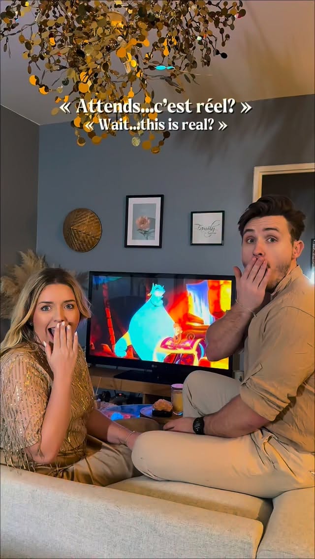 Oui. C’est réel.
Prêts à être transporter dans le monde d’aladdin ? ✨🕌
📍Bienvenue en Égypte 🇪🇬
Lumières dorées, lanternes scintillantes, parfums d’épices et ruelles animées : ici on a marché dans les pas de la princesse Jasmine à la recherche d’abou 🐒 🌙✨
Même si le film Aladdin n’a pas été tourné en Égypte, l’ambiance des souks, l’architecture et la magie orientale sont bien réelles.
Les lieux les plus emblématiques :
• Old Market Sharm El Sheikh : lanternes, épices, tapis colorés et thé à la menthe sous les lumières dorées
* La mosquée Al Sahaba qui rappelle tellement le palais d’Agrabah
• Les souks traditionnels : bijoux, parfums orientaux et échoppes animées
* Le Farsha café
• Les ruelles où l’on imagine presque le tapis volant passer au-dessus de nos têtes ✨
Ça te donnes envie de monter sur un tapis volant ? 🧞♂️
____
Yes. It’s real.
Ready to be transported into the world of Aladdin? ✨🕌
📍Welcome to Egypt 🇪🇬
Golden lights, glowing lanterns, the scent of spices and lively alleyways — here, we felt like we were walking in Princess Jasmine’s footsteps, searching for Abu 🐒🌙✨
Even though Aladdin wasn’t filmed in Egypt, the atmosphere of the souks, the architecture, and the oriental magic are absolutely real.
The most iconic spots:
• Old Market Sharm El Sheikh: lanterns, spices, colorful carpets and mint tea under golden lights
• Al Sahaba Mosque, which feels just like the Palace of Agrabah
• Traditional souks filled with jewelry, oriental perfumes and vibrant shops
• Farsha Café, overlooking the sea in a magical setting
• Narrow streets where you can almost imagine a flying carpet passing overhead ✨
Does it make you want to hop on a flying carpet? 🧞♂️
#aladdin #disney #egypte #egypt #farshacafe