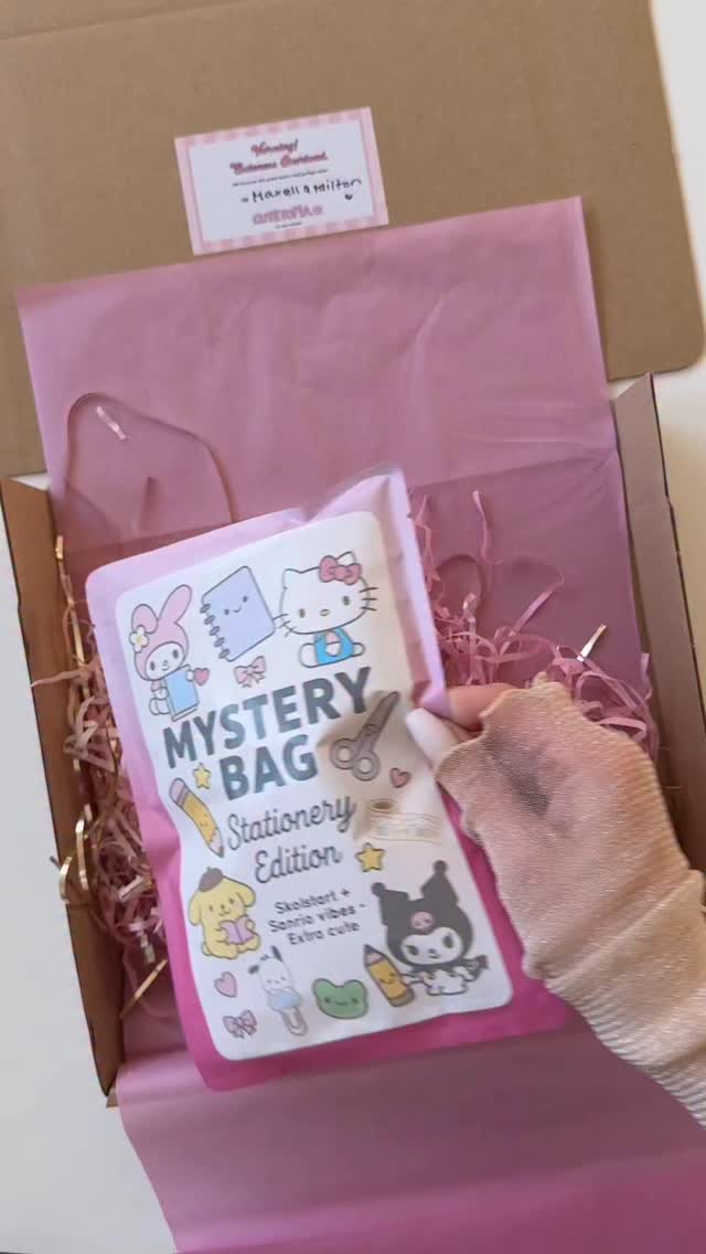 Ett litet paket, en stor hälsning.
Den här videon är till Maxell & Milton🧸 Två kreativa, modiga och helt fantastiska killar. Tack för att ni tittar på mina videos och sprider så mycket glädje. kärlek från cutetopia ❤️
Grattis igen Maxell 🎈🎂