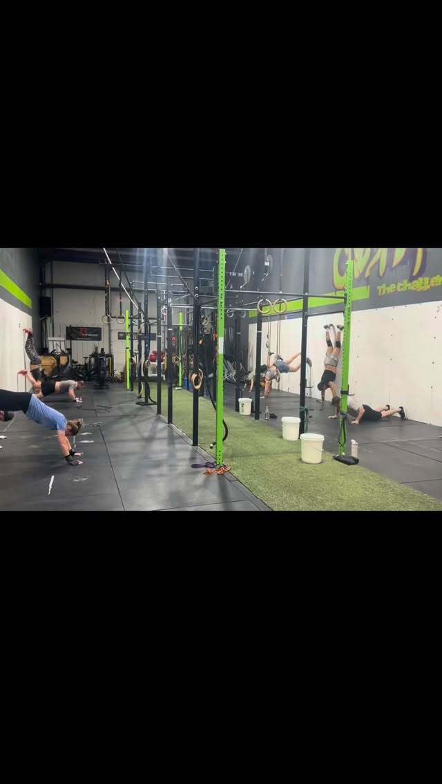 Come meet our 💯 favorite people! Join us for a class today! 🤗