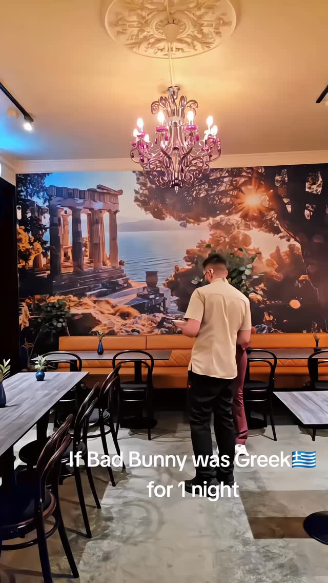 He said tengo novia mucha novia!
We said tengo Greek salads, pita y tzatziki 🤣 Who needs Novia when you have Greek food ?
#foodhumor #restaurantlife #chefmode #povreels #relatable reelsnorway fypnorway viralreels