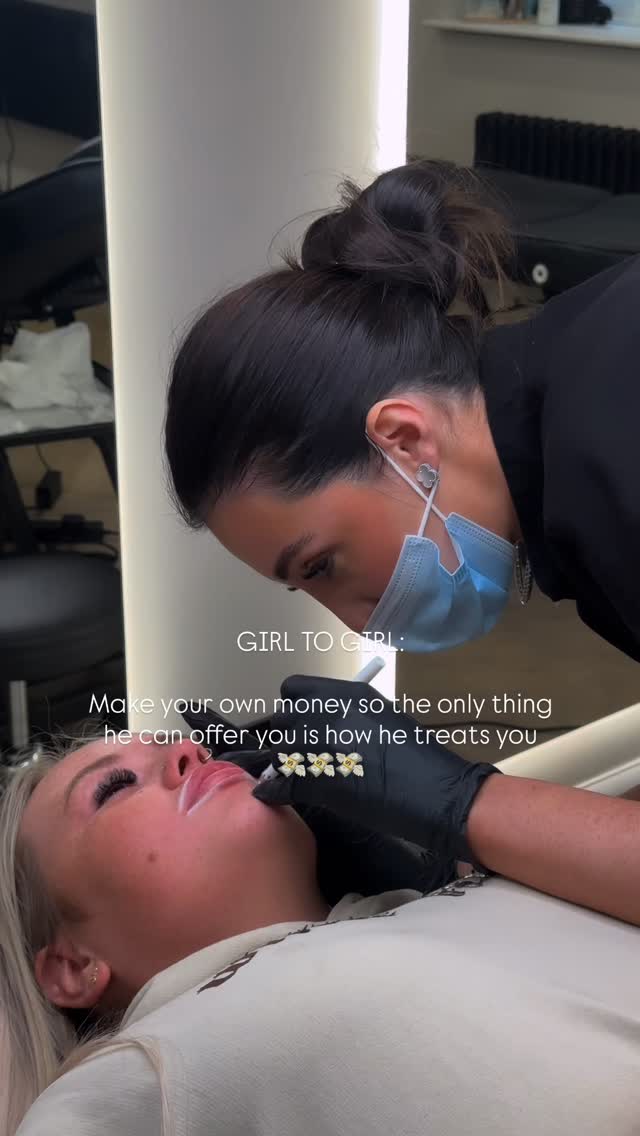 Ever had that moment where you realised the most empowering thing you could have… is your own income?
Not for anyone else.
For you.
For the freedom to make decisions without hesitation.
For the confidence to know you can handle life if things change.
For the peace of mind that your lifestyle, your plans, and your future are supported by something you built yourself.
So many women feel that pull.
Wanting more flexibility.
Wanting security.
Wanting something that’s truly theirs.
But fear, timing, and self-doubt keep telling them to wait.
The truth is, financial independence doesn’t start with a massive leap.
It usually starts with one practical skill that gives you the option to earn — on evenings, weekends, part-time, or full-time when you’re ready.
That’s what beauty training really becomes.
Not just learning treatments.
But building confidence, control, and a way to create income on your terms.
If you’ve been thinking about creating something of your own lately, this might be your moment.
DM MINE and we’ll send you the upcoming training info 🤍