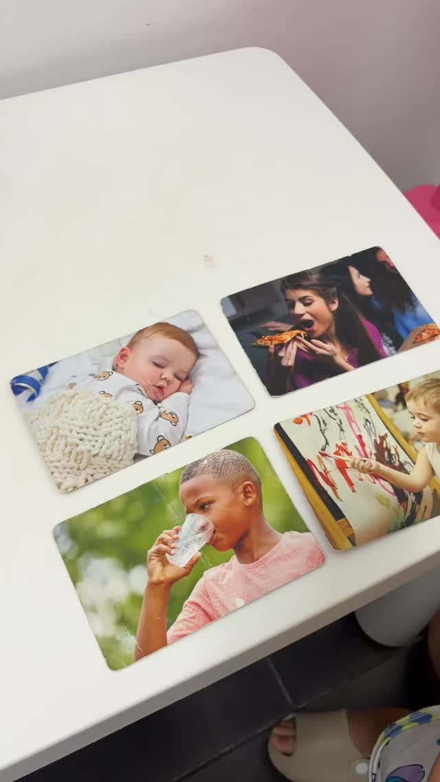 ¿Sabías que?, entre la edad de 15 a 18 meses el niño comienza a señalar acciones, ya para los 24 meses esperamos que el niño señale de 2 a 3 acciones (comer, beber, pintar, dormir, entre otras)
📆lunes a viernes
⏰ 8:00 am - 6:00 pm
📧 sensorybrainllc@gmail.com
🖥 www.sensorybrain.org
☎️ 939-317-3984
🔸Habla-Lenguaje
🔸Alimentación
🔸 Ocupacional
🔸 Audiología
📍 Sector La Sierra, Carr. 172, Caguas P.R.
⚕️Aceptamos Planes Médicos vitales( MMM, Plan Menonita)
#terapiadelhabla #speech #slp #habla #languagedevelopment lenguaje fonemas sonidos niños padres