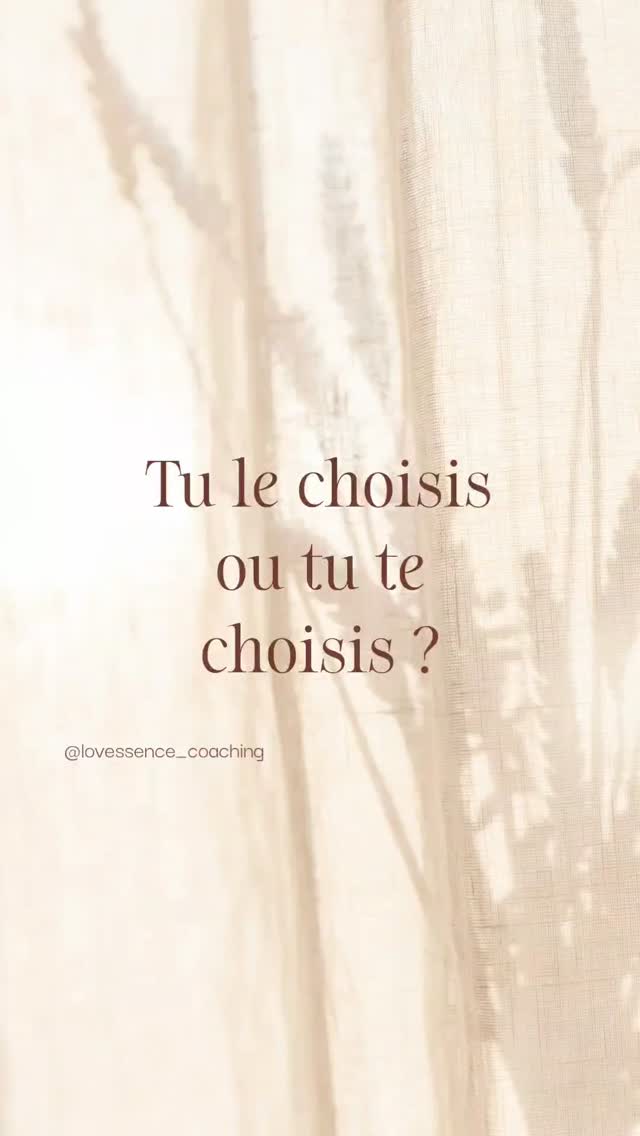 Tu changes tes plans pour être disponible quand il veut te voir.
Tu le choisis ou tu te choisis ?
Et dans ton corps, comment c'est ?
Est-ce que tu ressens un fond de colère de ne pas faire, ce que tu veux toi ?
Tu te sens respectée ?
Ou tu sens que tu te plies ?
Et si on en discutait ensemble ? 💛