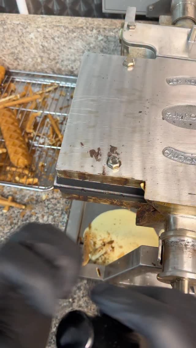 Let’s make a waffle 🧇