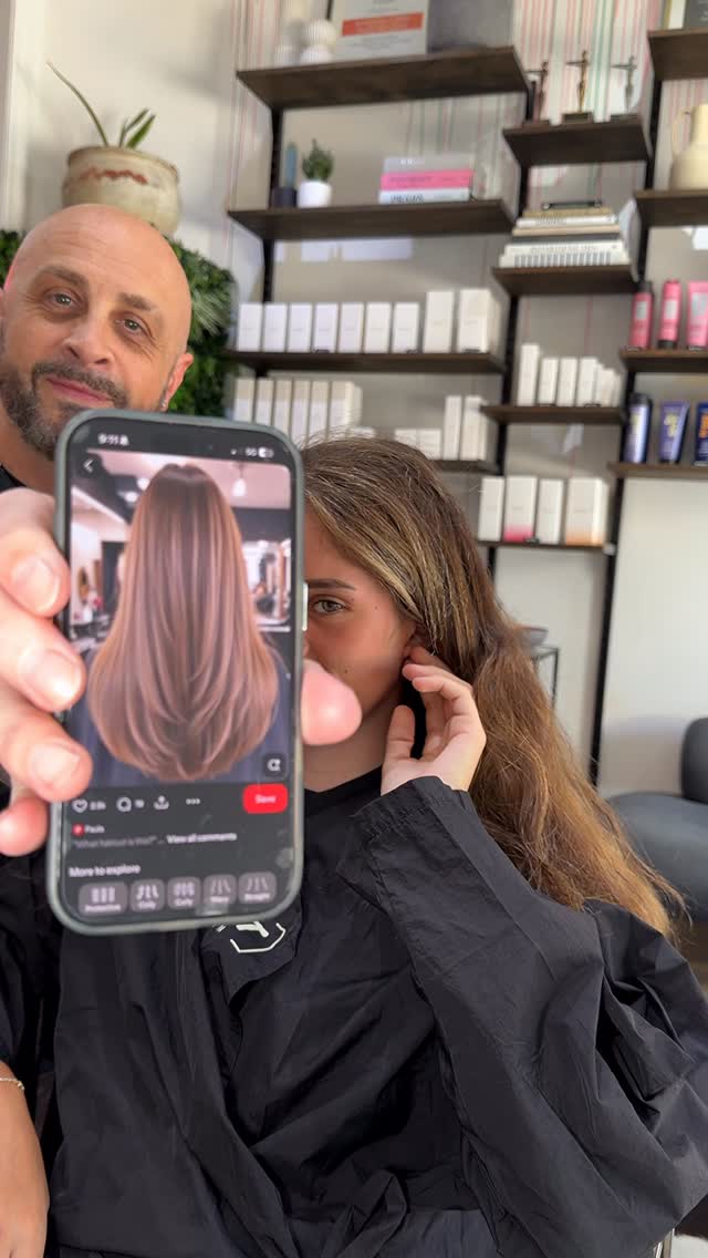 Just another happy face 🙏🏻✌🏻🫶🏻 #richmondhairsalon #mrtsalon #makeovers #richmondhairdresser #haircolor