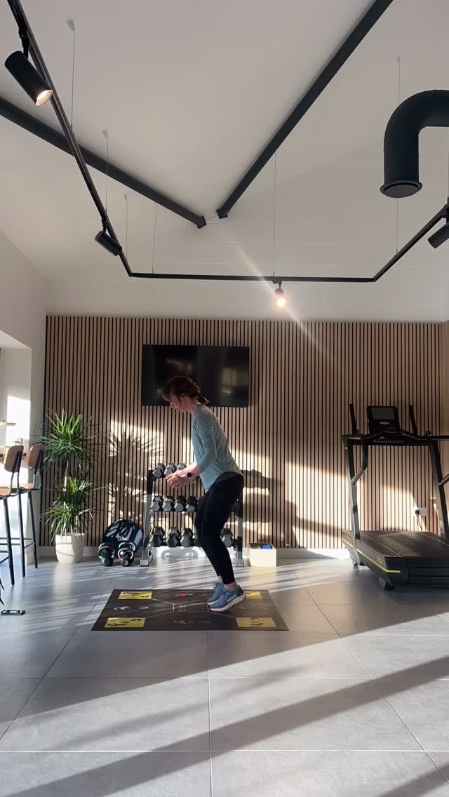 🤔 What does a STRENGTH, ACTIVATION and MOBILITY for Runners class entail? 👇
⏱️ 10 minutes of Dynamic Movement Skills to work on agility, coordination and speed. Helping you to reduce ground contact time so we’re lighter on our feet, and train our nervous system to react quickly - important to reduce trip and fall risk especially when running on uneven terrain.
⏱️ 10 minutes of Mobility and Activation including bandwork and body weight exercises to get everything working together from movements of the spine, to the hips to the feet and ankles.
⏱️ Lastly we LOAD. Focusing on running-relevant movements to build strength where we most need it. Hinges, side lunges and single leg work with great form and a suitable weight for you.
How do I know this works? Because after class on a Tuesday morning I do the whole thing myself! It’s amazing what you can fit into 30 mins and the difference it makes 💪
All following @therunningschool methodology.
Fancy joining us?
Tuesdays 8am
Fridays 11.45am (no class 27th due to course attendance)
See you there! 🤗
#strengthforrunners #pilatesforrunners #injuryfree