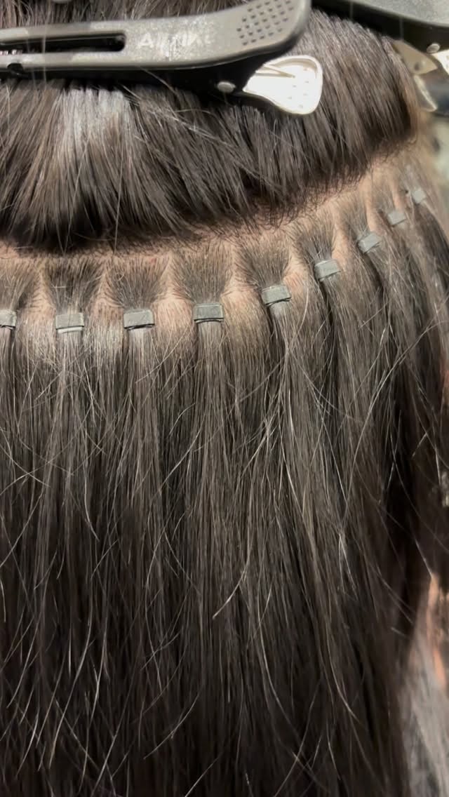 Effortless slay ✨ Always.
To schedule the salon appointment, visit goldcoastsalon.com or click ☝️