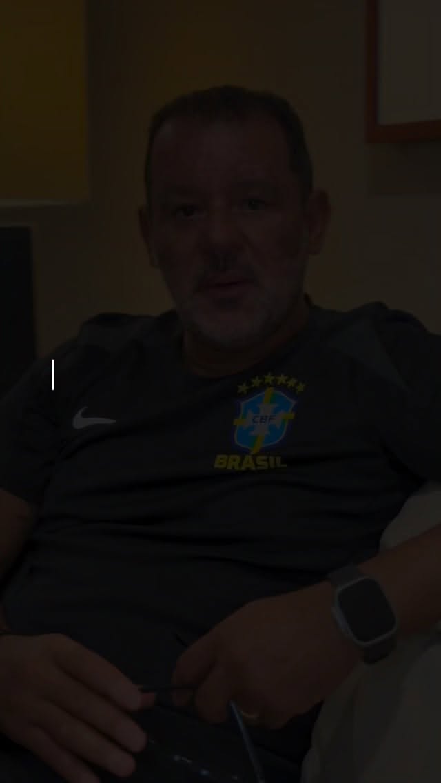 Todos os dias eu tenho vontade de desistir, mas é a minha paixão e perseverança que me mantém firme no propósito. Sem isso, ninguém resiste!
🎥 @eumatheusmiranda @brasil_futsal
COPA AMÉRICA 🇧🇷🏆🏆
#paixao #perseveranca #marquinhosxavier