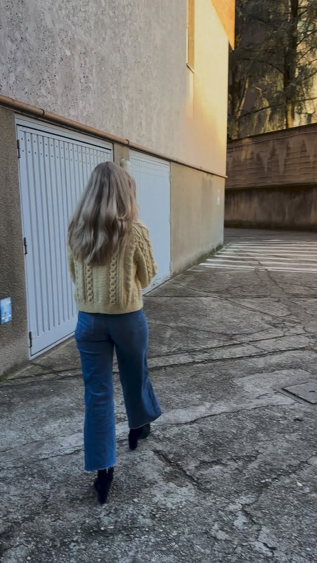 The Chinese New Year conversations I’ve been seeing these past two days made me unexpectedly nostalgic 🐎
When I was little, my parents talked often about the Chinese zodiac. I remember listening to them compare traits and years and proudly proclaiming I was a Pig to all my friends 🐖!
Apparently this is meant to be a good year for us all, which I’m more than happy to take on as some positive forward momentum to get the ball rolling in 2026 🥰
Let’s hope this year in knitting brings us all joy and takes us somewhere new, that trying new things pays off and our creativity flows freely. 🔥
Sound like something you get behind? 🧧🤞🏼
#knitstagram